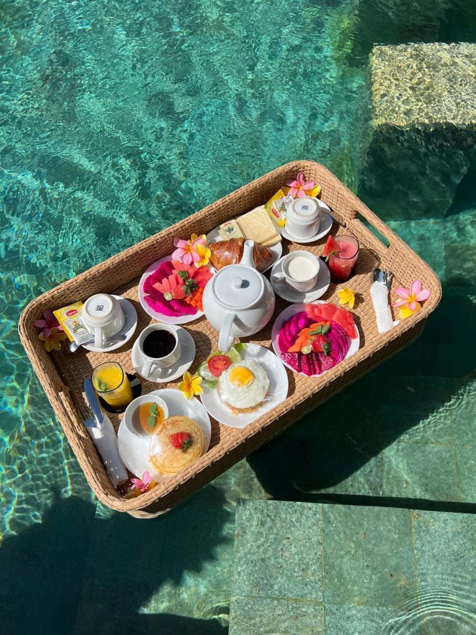 D'Avera Villa Canggu エクステリア 写真